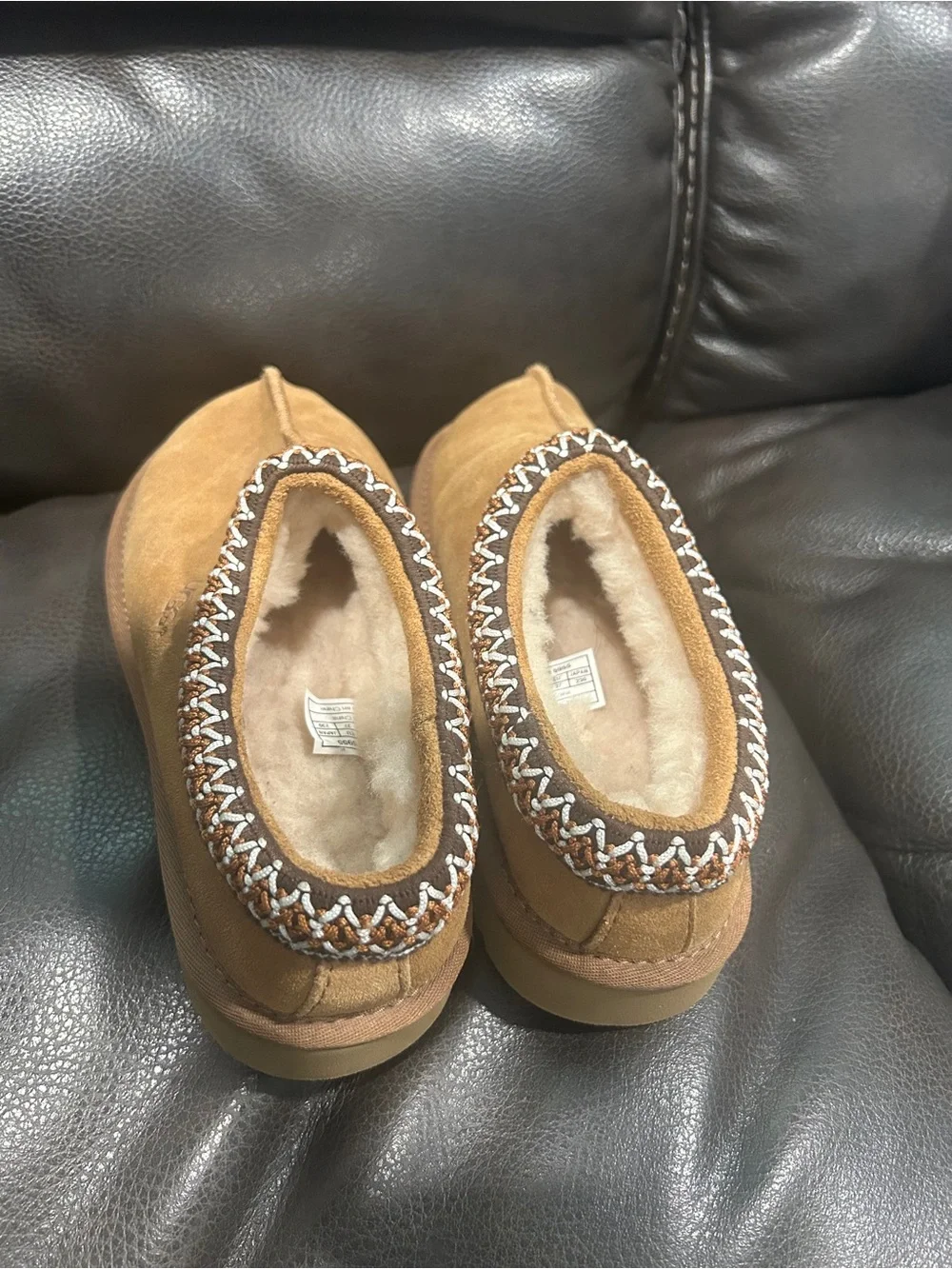 UGG Kids Chestnut Brown Suede Slip-On Cozy Slipper  BIG BOY/GIRLS 6  Ladies 5